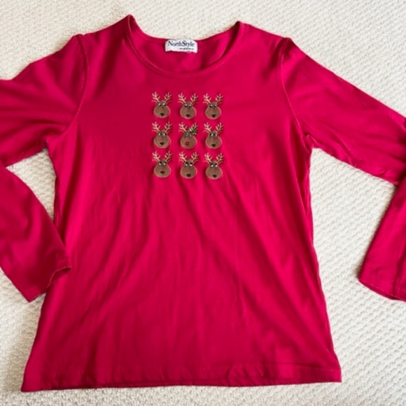 Reindeer Shirt, Medium - Picture 4 of 5